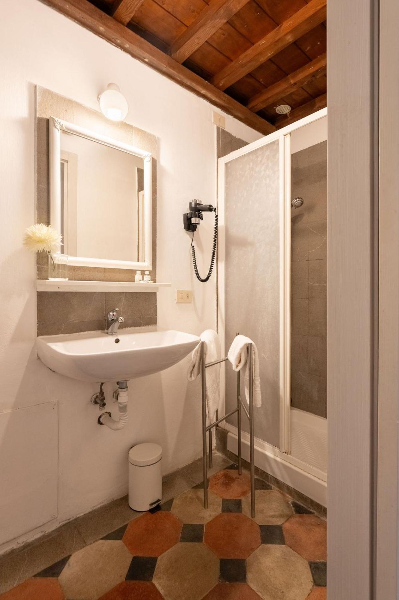 F1 - Santa Croce One Bedroom Apartment For Couples Florence Exterior photo